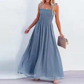 Luftige Maxikleid mit einem zarten Punktemuster